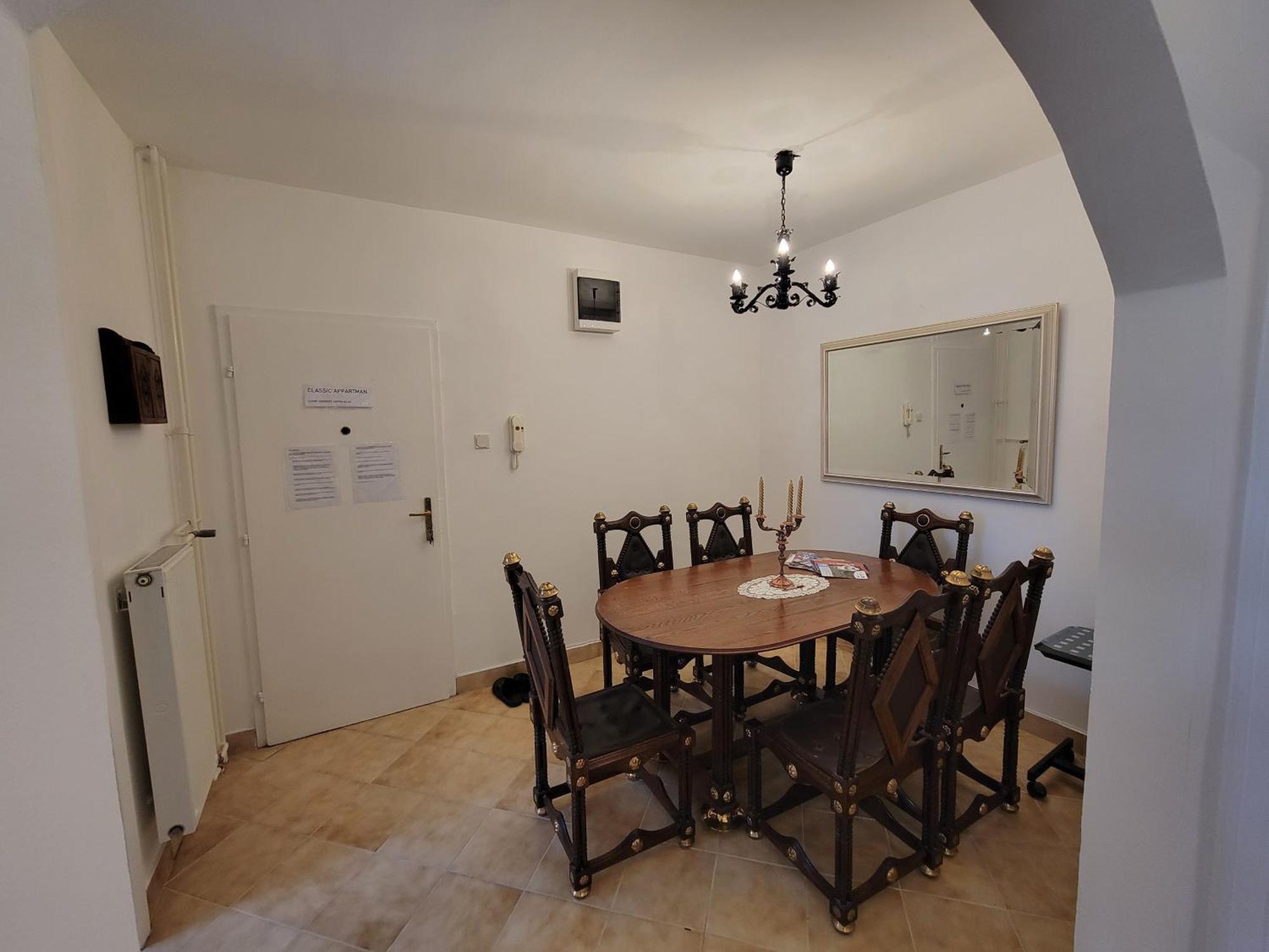 Belvarosi Classic Apartman 85 Square Meters Σζομπαθέλι Εξωτερικό φωτογραφία
